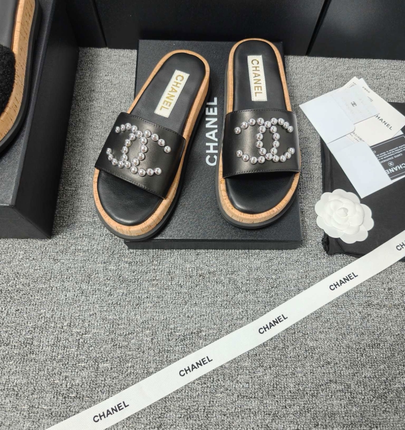 Ch*el slippers